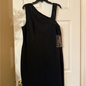 Signature by Sangria Women's Black Dress